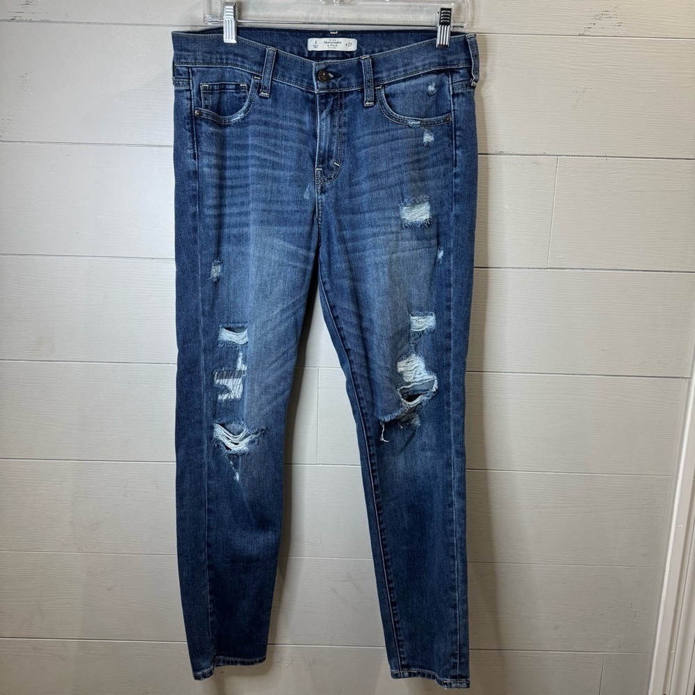Abercrombie & Fitch Distressed Blue Jeans Size 4